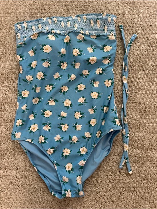Draper James Other - Draper James x Lands End Blue Floral Smocked One-Piece Swimsuit